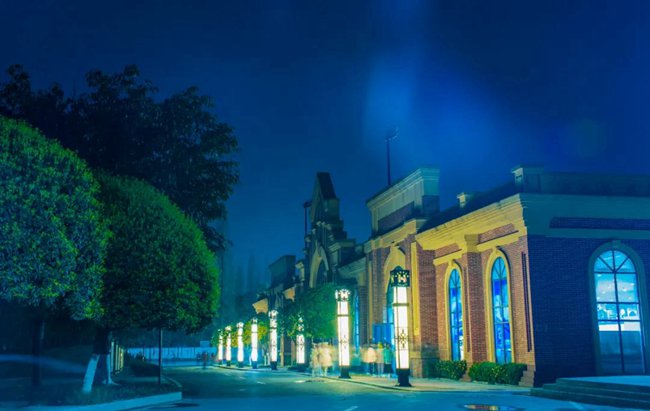 四川城市技师学院